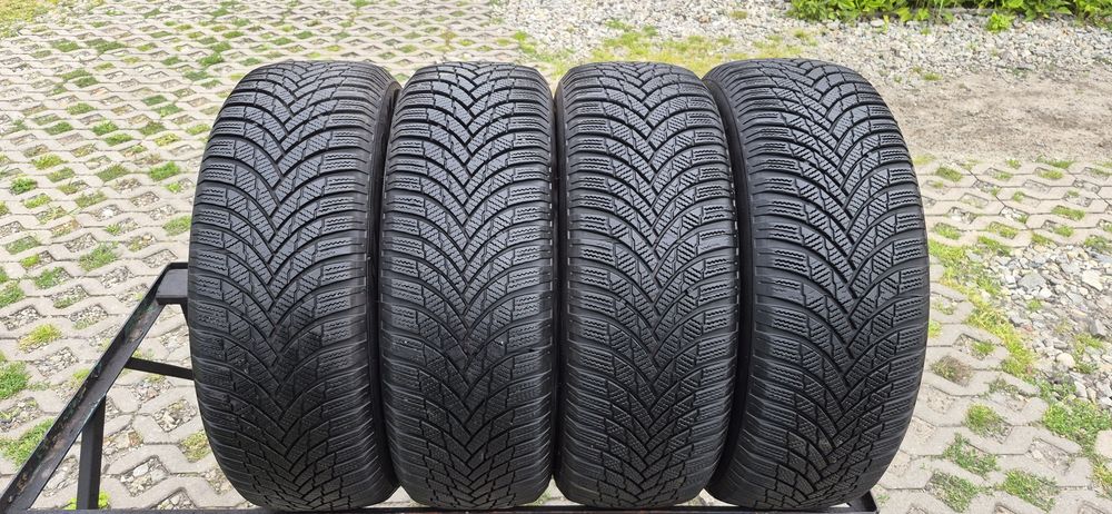 205/60r16 92H  Firestone Winterhawk 4 z 2023r ładne.