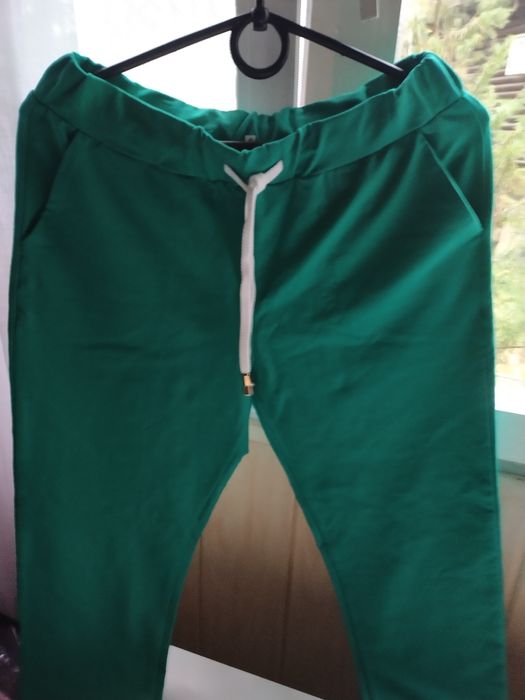 NOWE spodnie dresowe - marka Simili.