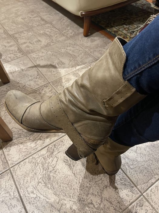 Botim Salsa estilo militar