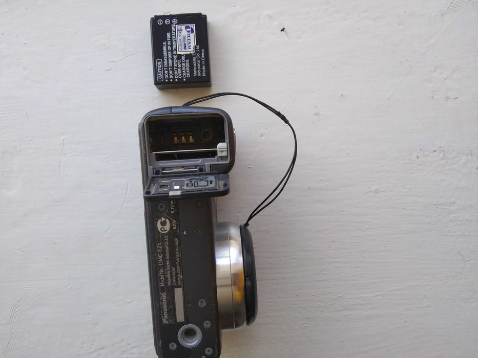 фотоапарат Panasonic Lumix DMC-TZ1