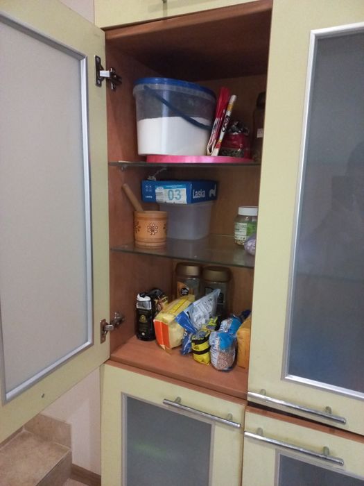 Кухня,Кухонні меблі з окремим сервантом
