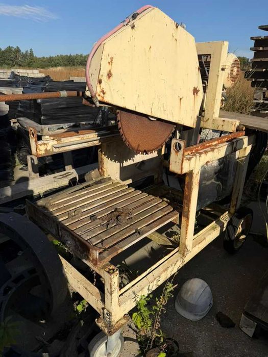 Piła do kamienia betonu kostki – przecinarka stołowa – sprawna