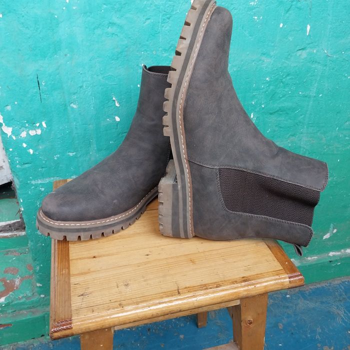 Продам мужские сапоги весна-осень