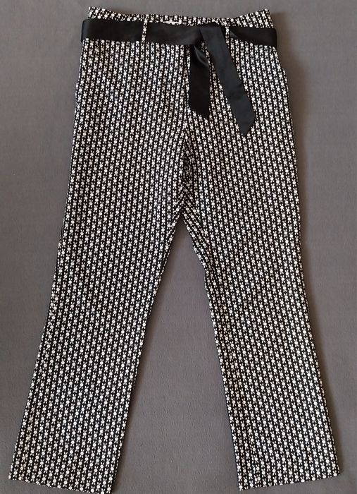 Spodnie wzorzyste 38