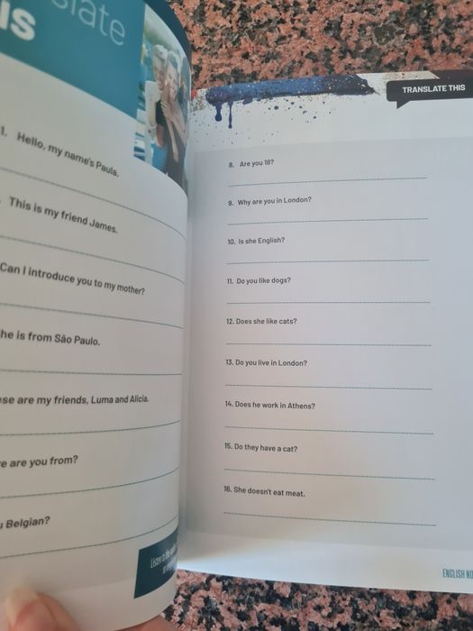Livro "English Now"