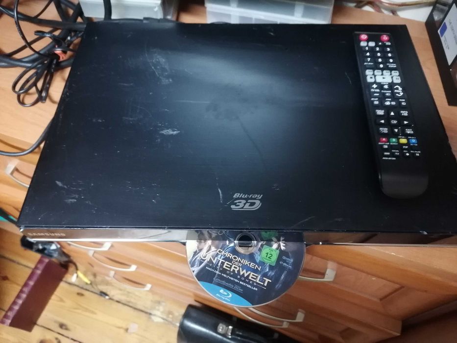 Odtwarzacz Blu-ray Samsung BD-D8200 pilot, dysk 250GB, HDMI