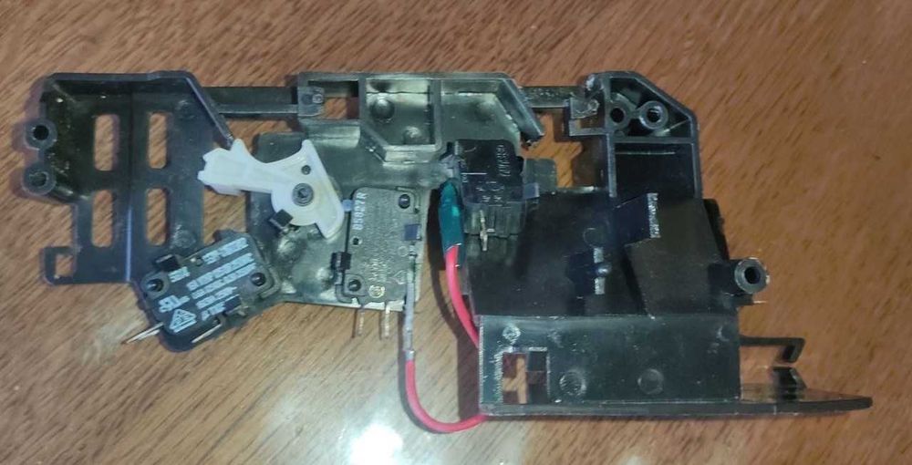 Запчасти на микроволновку Daewoo KOG-6C2BS