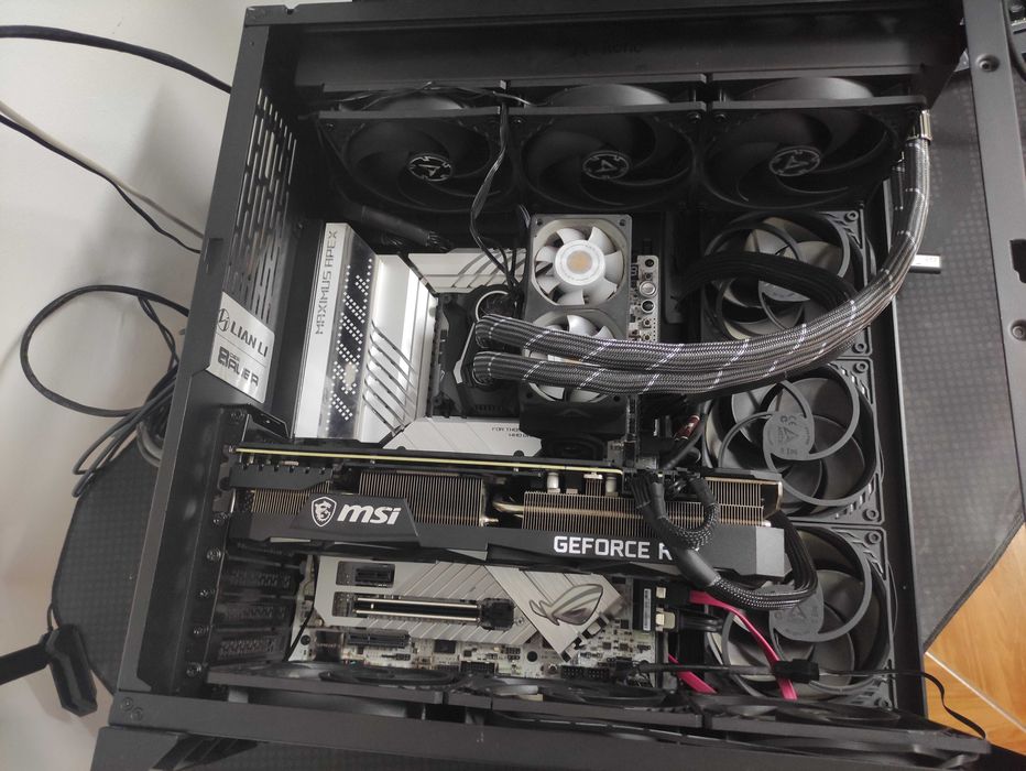 ASUS Rog Maximus Z790 APEX c/ i9-13900K