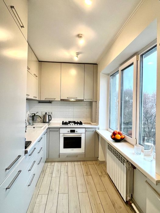 Продаж 3 кім квартири,Лаврська 4, Івана Мазепи, метро Арсенальна,Печерськ