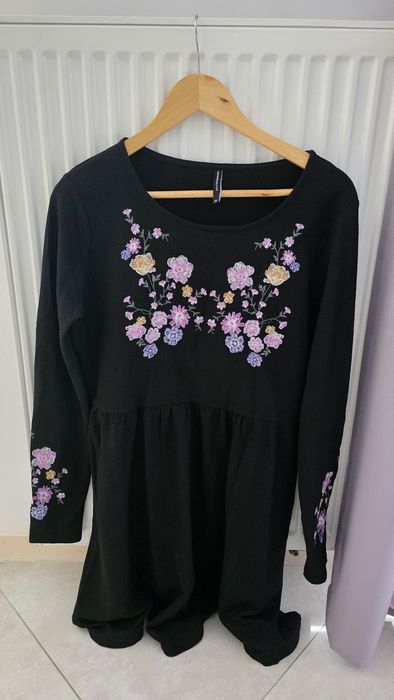 Czarna sukienka rozmiar XL