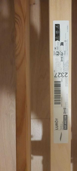 Cama de Casal com Colchão e Mesa de Cabeceira (em perfeito estado)