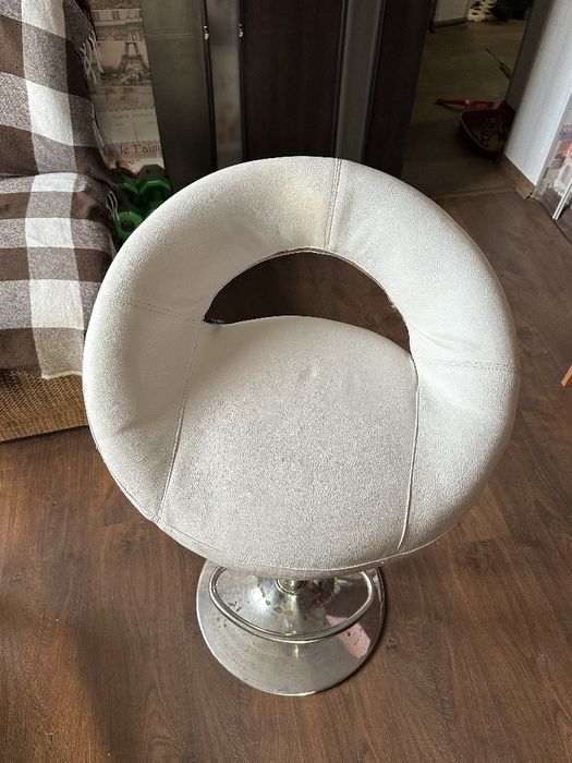 Стілець для салону краси, стілець візажиста