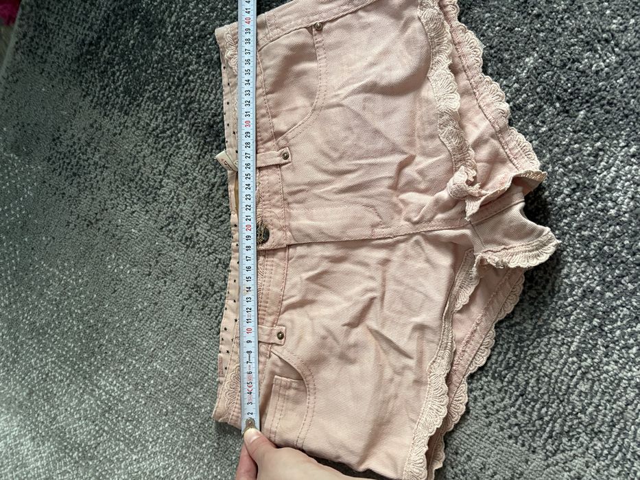 Ktorkie spodenki bershka