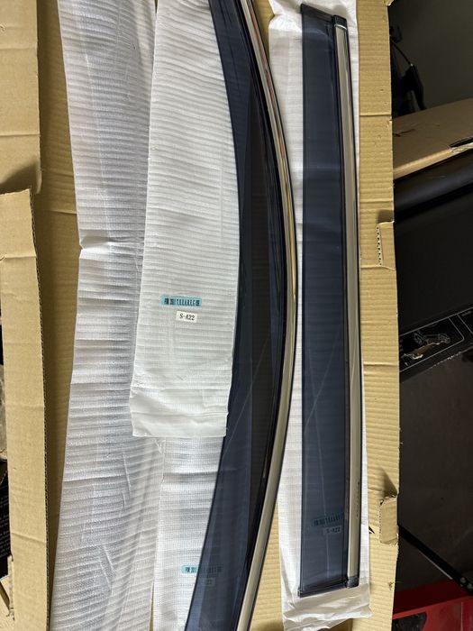 Вітровики Фольцваген туарег  нф