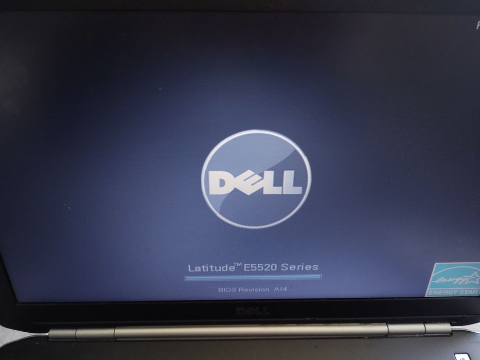 Dell Latitude E5520 ноутбук