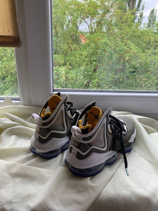 Баскетбольні кросівки Nike LeBron 19 (Оригінал) – Стан ідеальний!