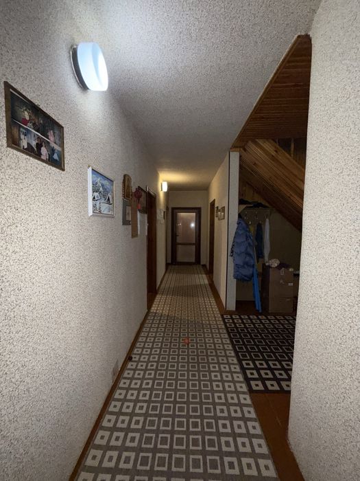 Будинок з ремонтом та виходом до водосховища . Велика ділянка, баня