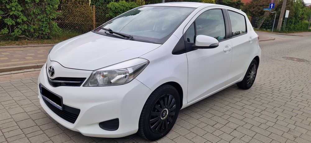 Toyota Yaris 1.0 benzyna 2013 Rok - zadbana