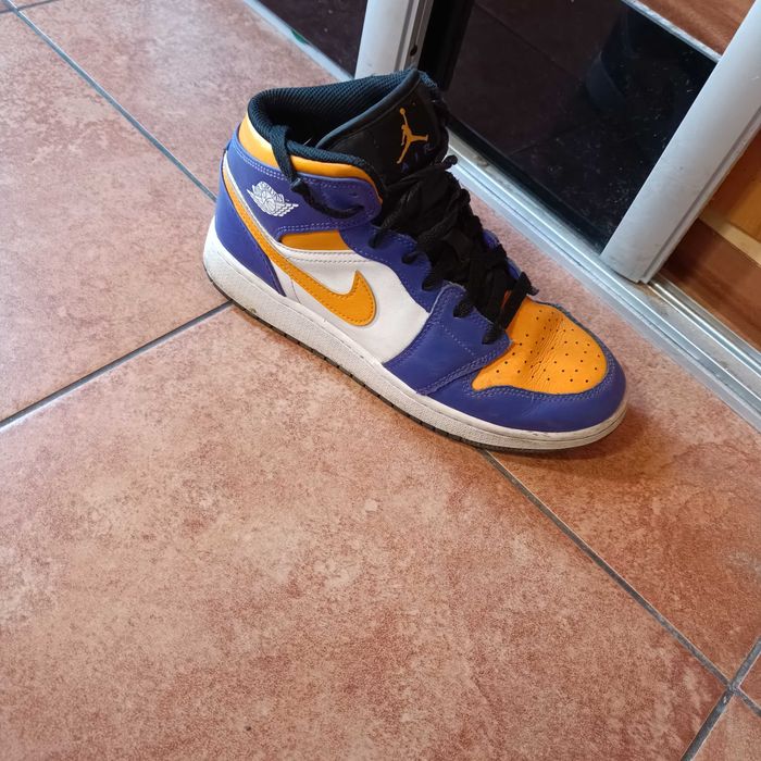 Buty Jordan Lakers 39