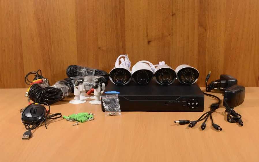 Комплект системы видеонаблюдения 4 камеры 3Мп, ночное видение