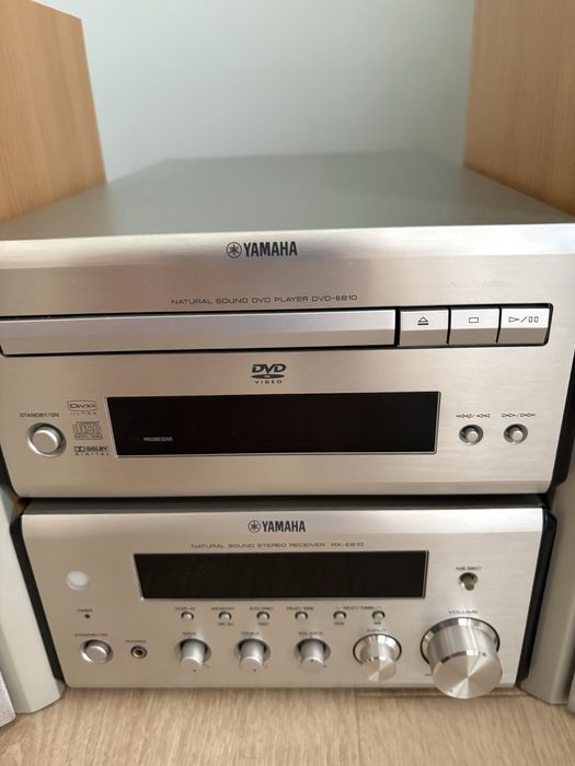 Mini wieża PianoCraft Yamaha model E810 plus 2 głośniki NX-E800.