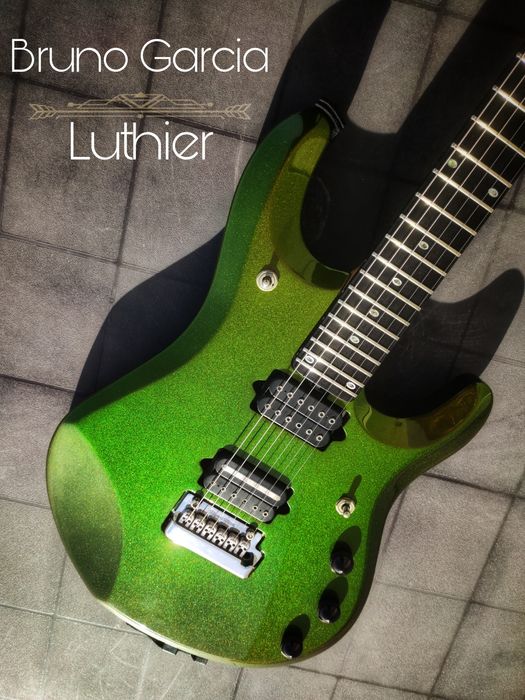 Setup/Manutenção de Instrumentos Musicais (Guitarra, Baixo, Acústica)