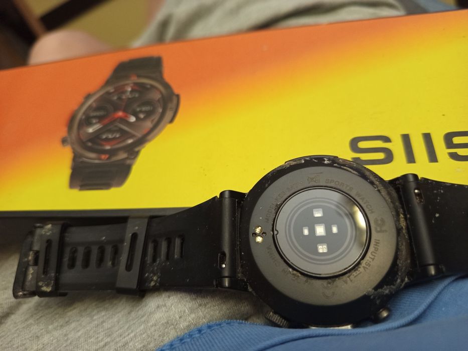 Смарт часы с фонариком