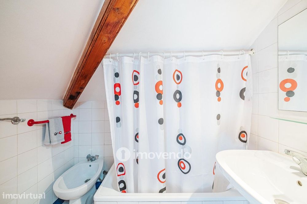 Apartamento T3 Duplex, com muita luz natural, no centro de Lisboa