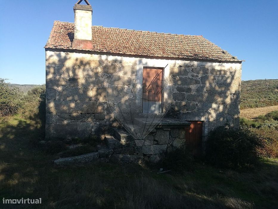 Quinta  para venda — Fornos de Algodres, Guarda