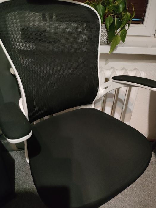 Fotel biurowy, ergonomiczny