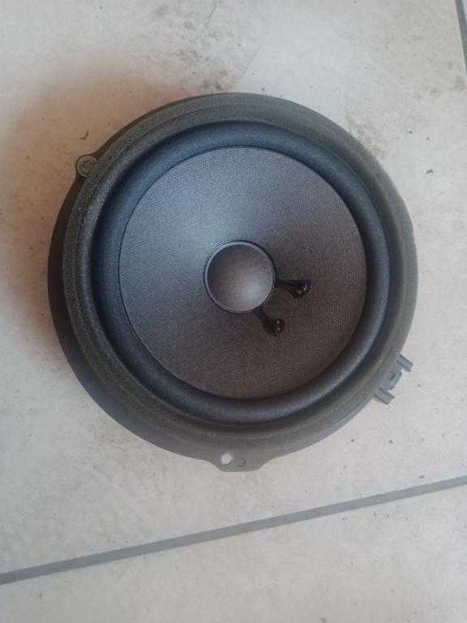 Głośnik przód Ford Fiesta MK7
