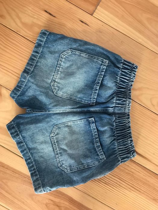 Calções de ganga H&M para meninas de sete e oito anos