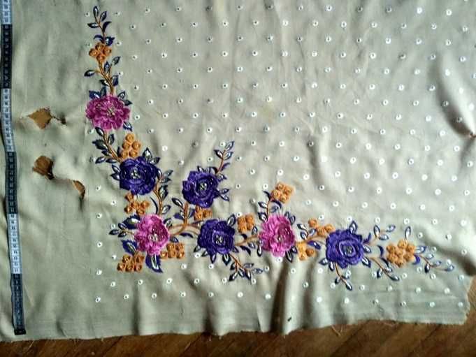 в национальном стиле красивая вышивка шелком на хлопке гирлянда цветы