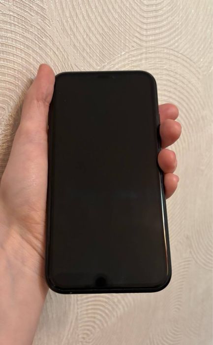 iPhone XR 64 гб    б/у
