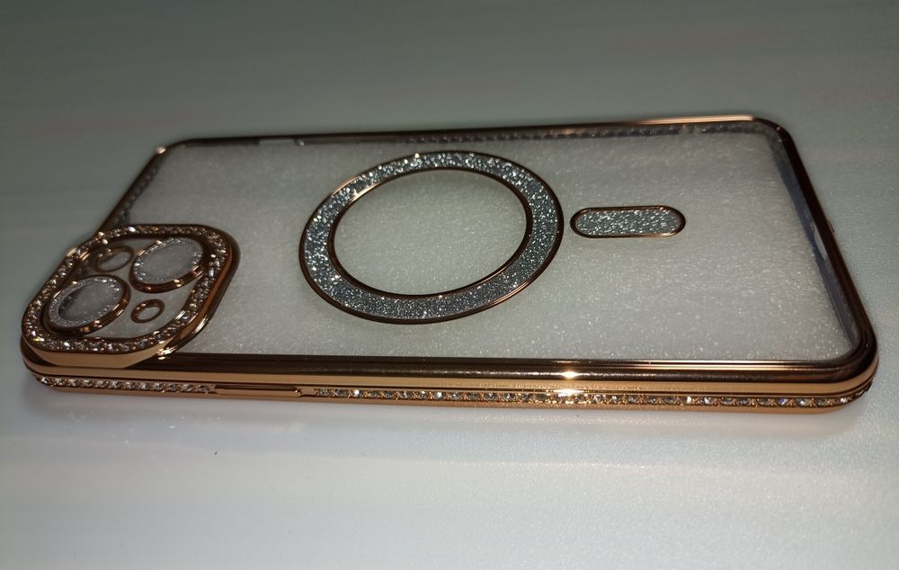 Гарний прозорий силіконовий чехол со стразами для айфона