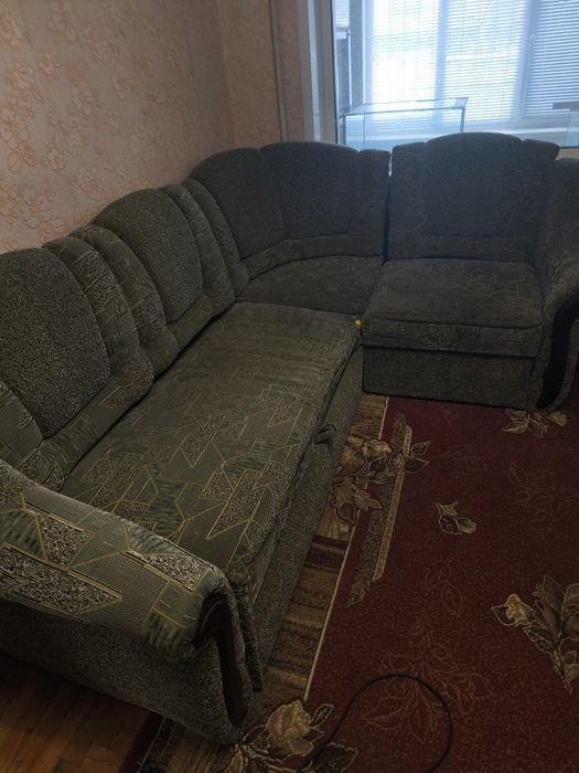 Продам угловой диван