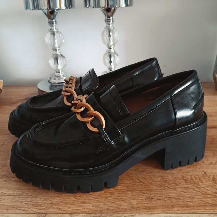 Mokasyny zara 38 czarne lakierowane