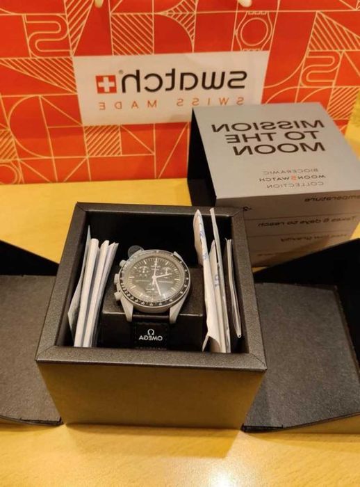 Swatch Omega Moon SO33M100 używany dobry