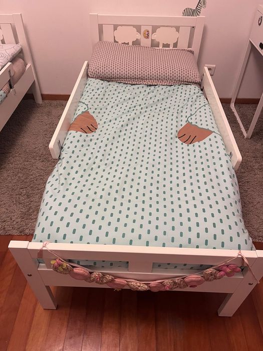 Quarto IKEA (1 cama + 2 barras + 1 colchão+ 1 edredão+ 2 capas)