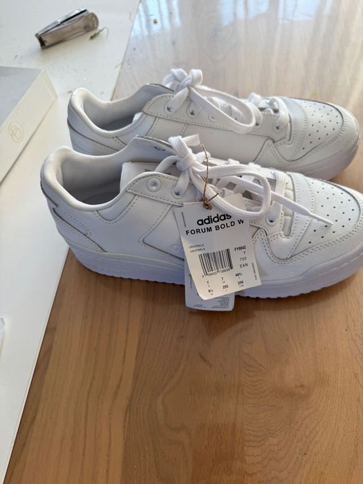 Buty Adidas model forum bold rozmiar 7