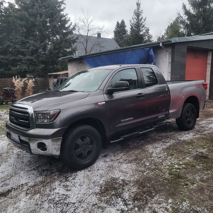 Toyota Tundra 5.7 4x4