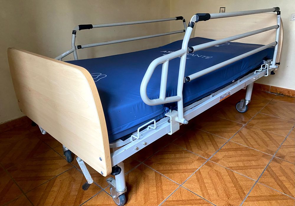 Cama Articulada Hospitalar Manual – Bom Estado