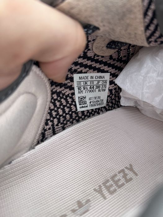 Adidas Yeezy Boost 350 V2 Yecheil sneakersy buty niskie czarne 44