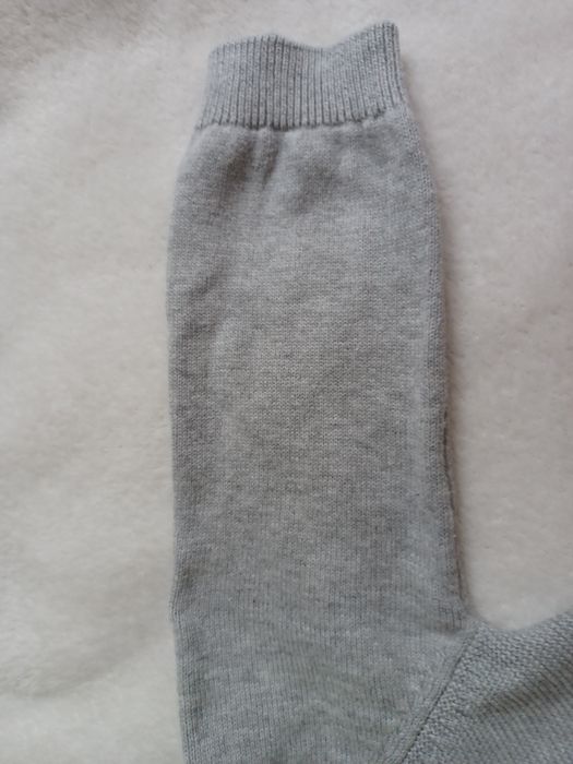 Szary rozpinany sweterek dla chlopca chrzest ślub r. 74