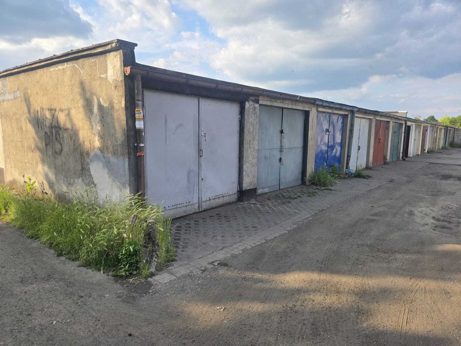 Sprzedam Garaż z kanałem Wrocław ul.Bezpieczna - Widok 2
