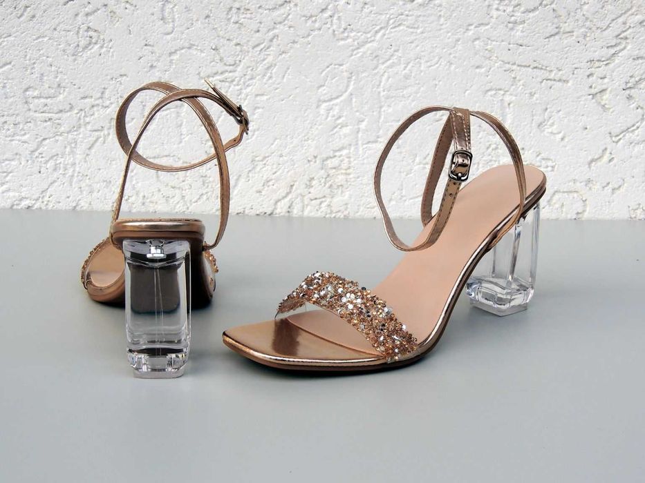 Złote sandałki rozmiar 42.