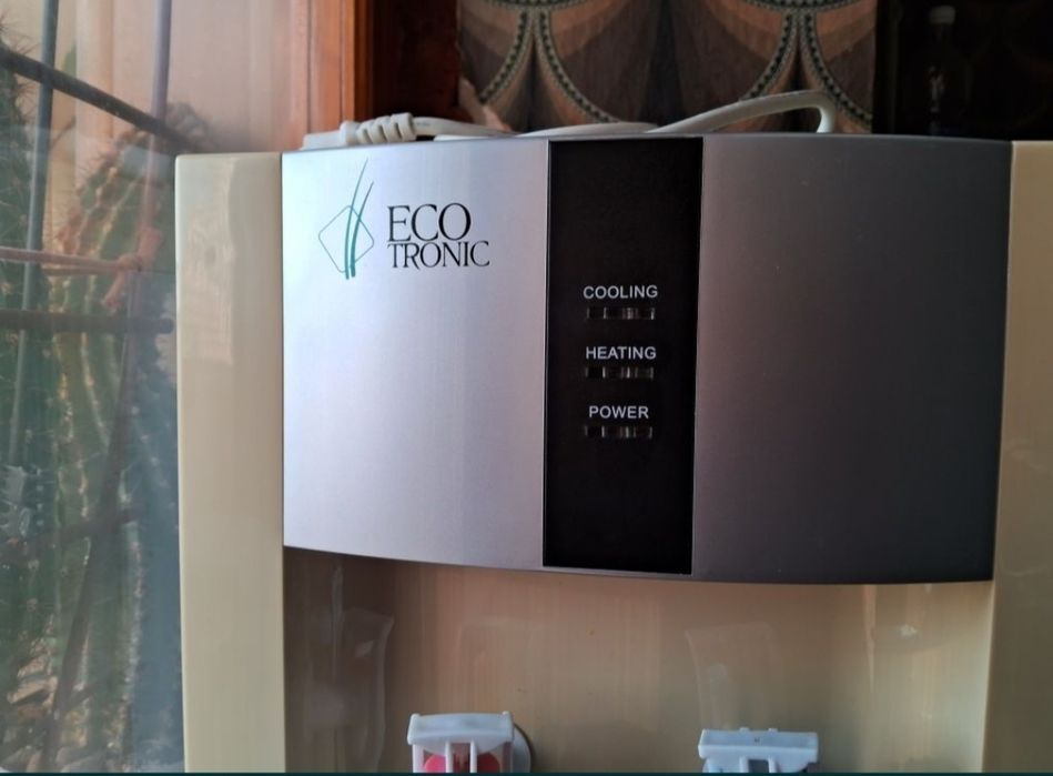 Бытовой кулер,,ECOTRONIC " б.у