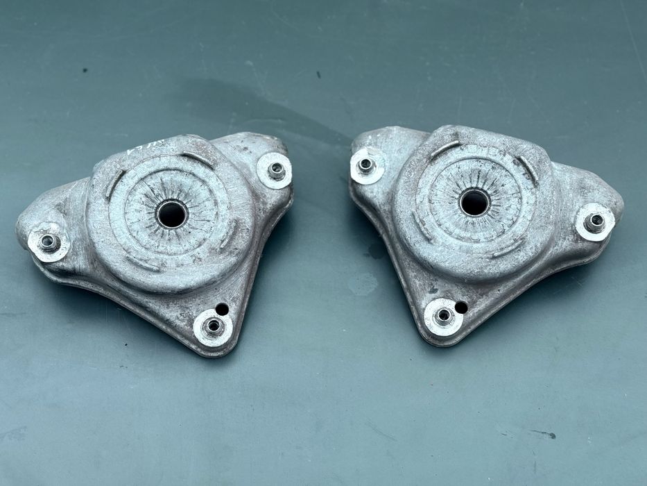 Опора стойки передньої Ауді А6 С6 подушка Audi A6 C6 розборка кронштей