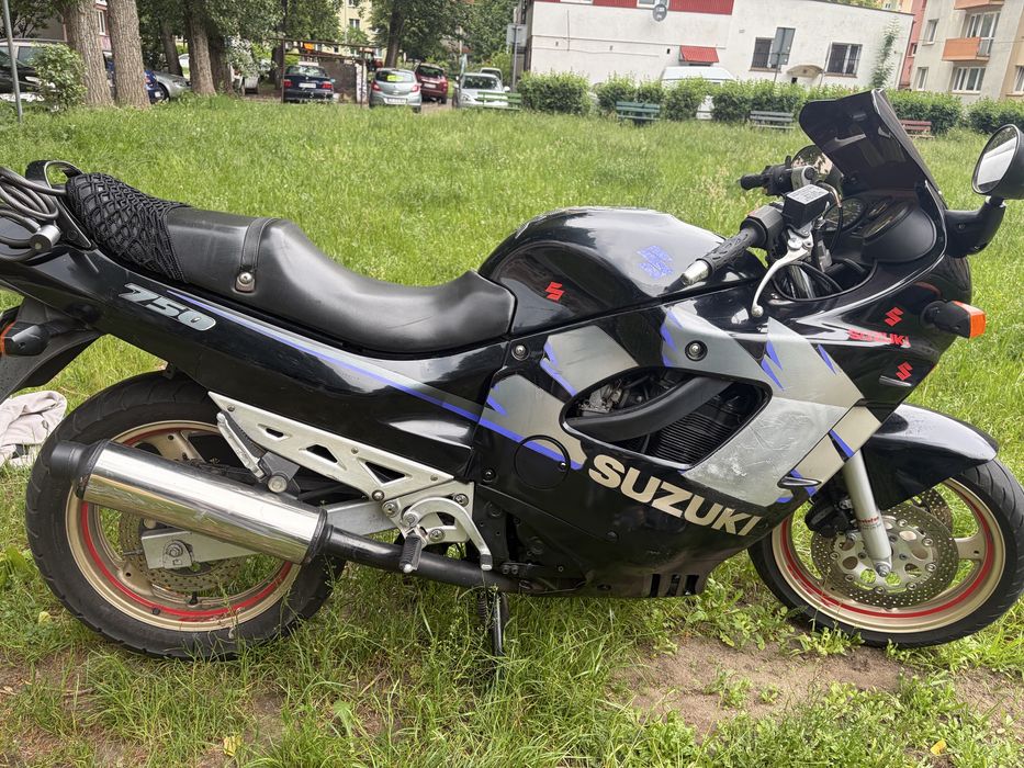 Sprzedam Suzuki GSFX