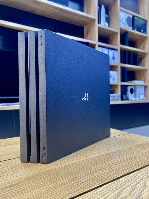 Комплект PlayStation 4 Pro 1TB + Dualshock 4 (ГАРАНТІЯ 12 МІСЯЦІВ)